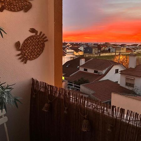 1-Bedroom Sea View Apartment With Private Balcony Costa Da Caparica, Just 5 Minutes From The Beach Costa de Caparica Εξωτερικό φωτογραφία