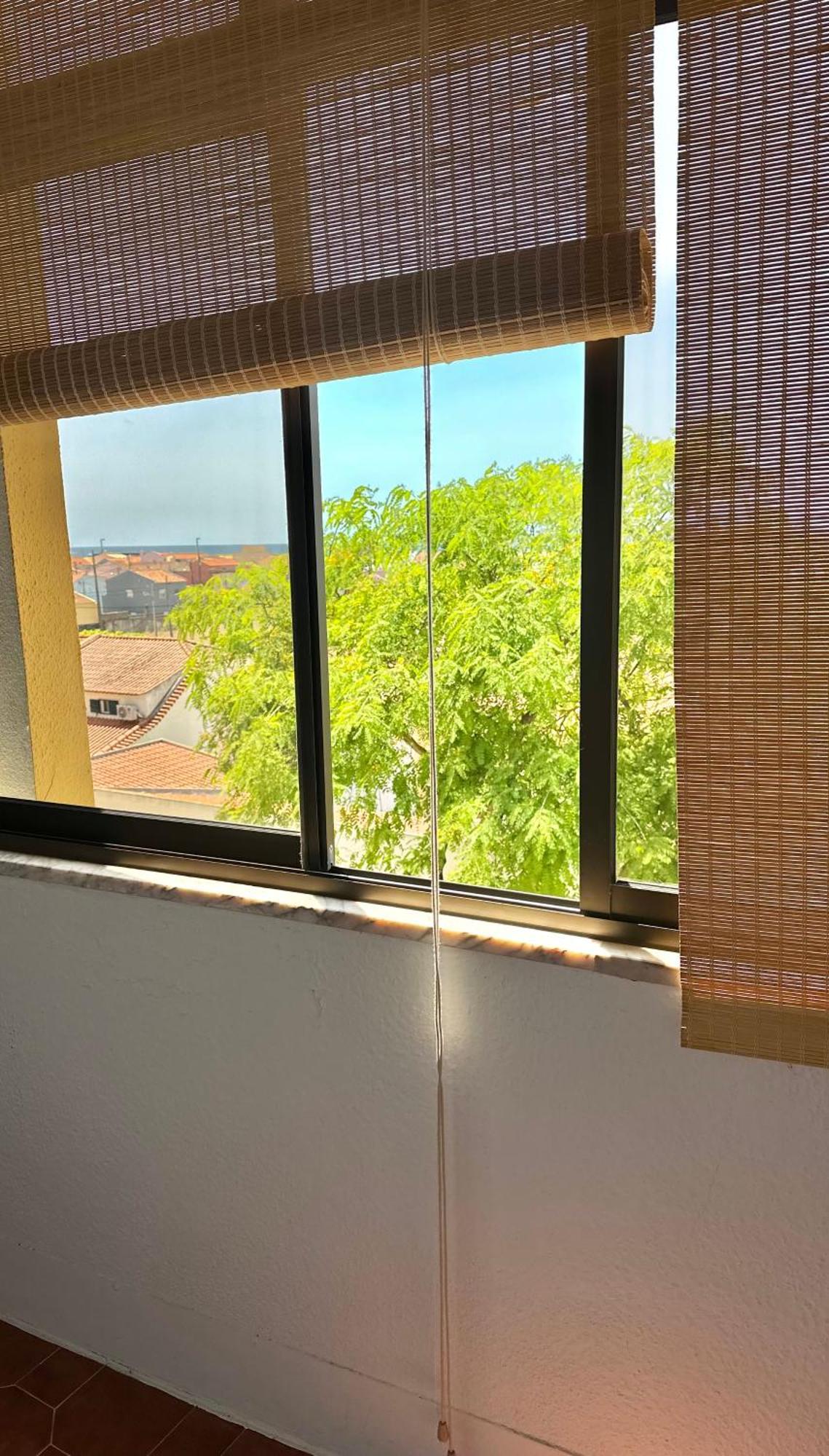 1-Bedroom Sea View Apartment With Private Balcony Costa Da Caparica, Just 5 Minutes From The Beach Costa de Caparica Εξωτερικό φωτογραφία