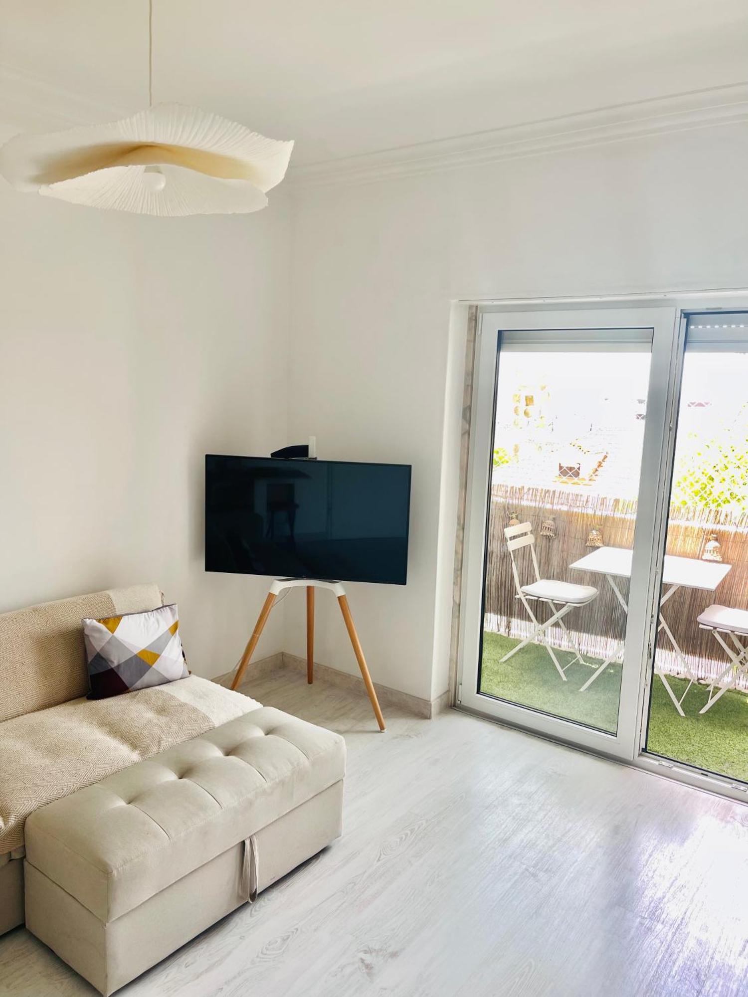 1-Bedroom Sea View Apartment With Private Balcony Costa Da Caparica, Just 5 Minutes From The Beach Costa de Caparica Εξωτερικό φωτογραφία